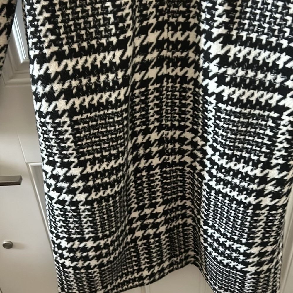 Forever 21 houndstooth coat - Picture 10 of 10
